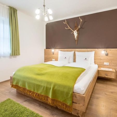 Haus Zur Vogelweide App 1 Apartamento Dobbiaco Exterior foto