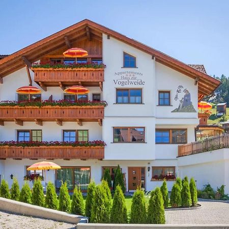 Haus Zur Vogelweide App 1 Apartamento Dobbiaco Exterior foto