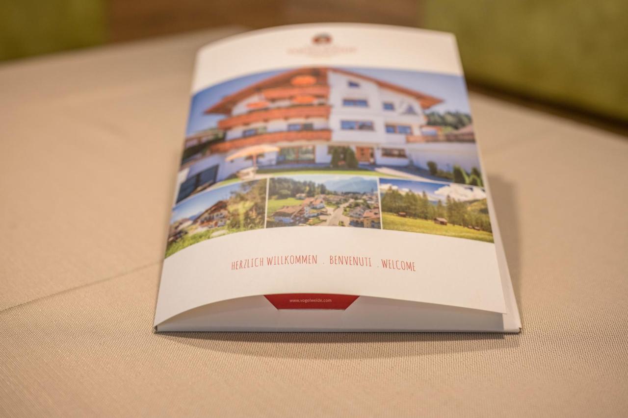 Haus Zur Vogelweide App 1 Apartamento Dobbiaco Exterior foto