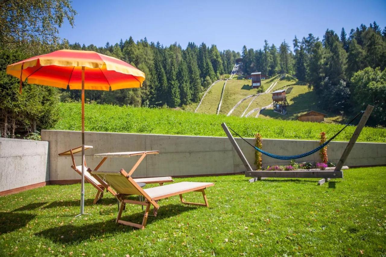 Haus Zur Vogelweide App 1 Apartamento Dobbiaco Exterior foto