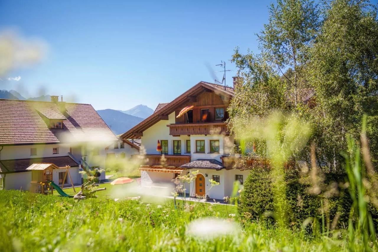 Haus Zur Vogelweide App 1 Apartamento Dobbiaco Exterior foto
